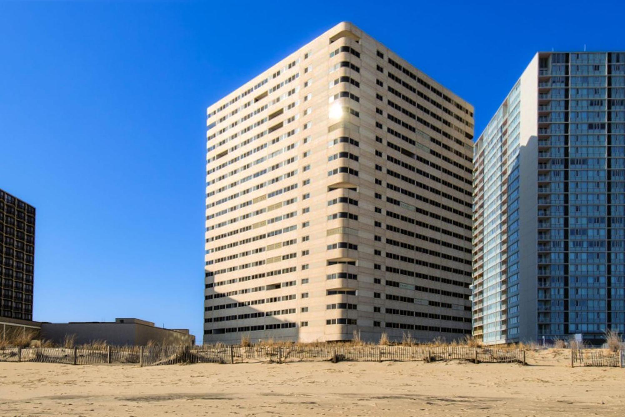 Atlantis 302 Hotel Ocean City Exterior photo
